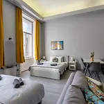 Downtown In The Heart Of Appartement Budapest