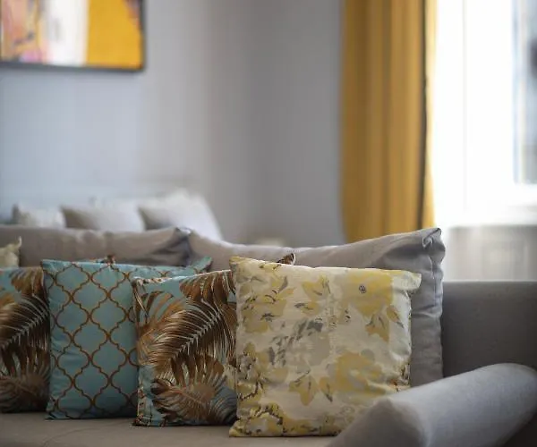 Downtown In The Heart Of بودابست