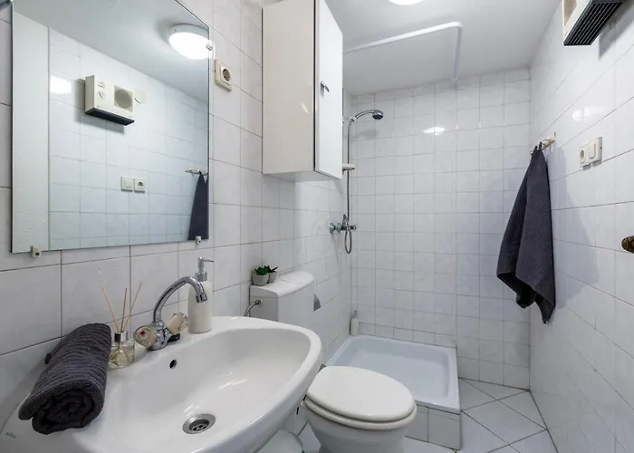 Downtown In The Heart Of * بودابست